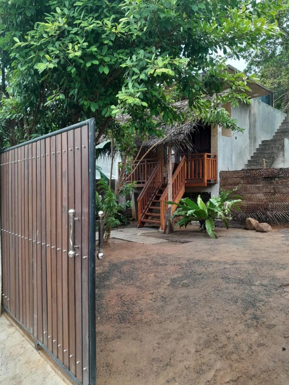 Abraham Beach House Tangalle Exterior foto