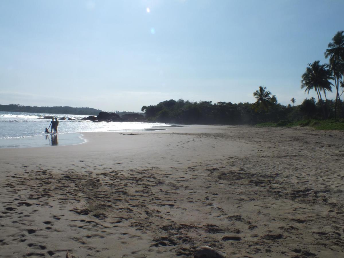 Abraham Beach House Tangalle Exterior foto